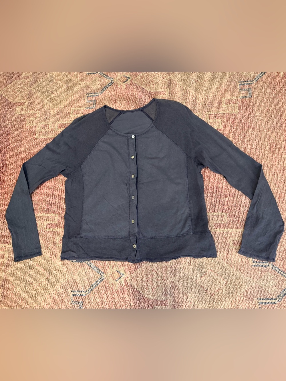 Cut loose crew neck mesh long sleeve button down top with abalone buttons lg